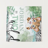 サファリワイルド 2歳の誕生日 ライオン パーソナライズド タペストリー (正面(横))