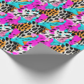 サファリ動物の毛皮のプリントパターンのネオンカラフル ラッピングペーパー (角)