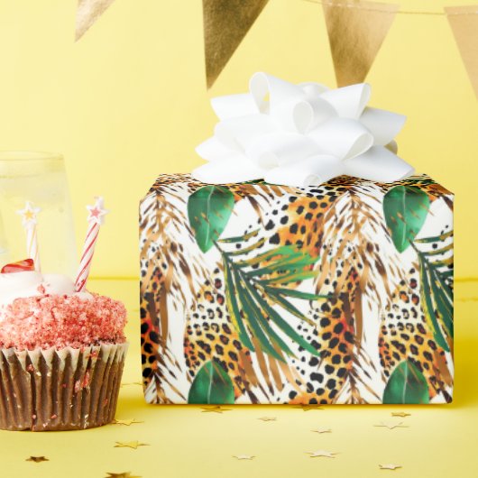 サファリ動物の毛皮のプリントパターンワイルドライフジャングル ラッピングペーパー (誕生日パーティー)