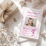 サプライズパーティー40th Birthday Photo Martini 招待状<br><div class="desc">誕生日のお祝いの写真は、このトレンディーのマルティーニ誕生日の招待でセンターステージを取る。シックエレガントなデザインはエスプレッソ・マルティーニを備えている。弓がかわいらしtouchを付けフェミニンる。すべての文字が編集可能。</div>