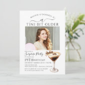 サプライズパーティー A Tini Bit Older マーティニー 19歳 招待状 (スタンド正面)