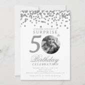 サプライズフォト 50歳の誕生日 シルバー コンフェティ 招待状 (正面)