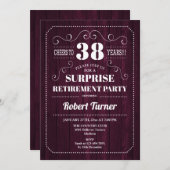 サプライズリタイアメントパーティー – バーガンディ木材パターン 招待状 (正面/裏面)