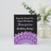 サプライズ誕生日パープルフラワーズ名前をカスタムするS303 招待状 (スタンド正面)