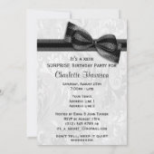 サプライズ２０歳の誕生日パーティー　ダマスクとリボン 招待状 (裏面)