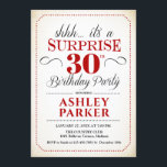 サプライズ30th誕生日パーティー – ホワイトレッドブラック 招待状<br><div class="desc">サプライズ30th誕生日パーティの招待状。白シンプルと赤と黒の古典的なデザイン。機能スクエレガントリプトフォント男性または女性のための驚きの日のお祝い。どんなカスタマイズ年にも入る事ができる！</div>