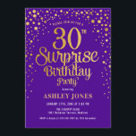 サプライズ30th誕生日パーティー – 紫と金ゴールド 招待状<br><div class="desc">サプライズ30th誕生日パーティの招待状。紫エレガントと王室のグリッターのフェイク金ゴールドのデザイン。スクリプトスタイリッシュのフォントと紙吹雪の機能。メッセージもしメッセージはカスタム年齢。</div>