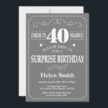 サプライズ40th誕生日招待状グレーと白 招待状<br><div class="desc">サプライズ40th誕生日招待状グレーと白のタイポグラフィ。グレーの背景大人誕生日。男性または女性誕生日。キッズボーイまたはガールレディ10代のティーンエイジ招待状。13日15日18日20日21日30日50日70日80日90日100日。任意の年齢さらにカスタマイクリックズを行う場合はカスタマイズ、「IT」ボタンをクリックし、このテンプレートを変更するために当社のデザインツールを使用する。</div>