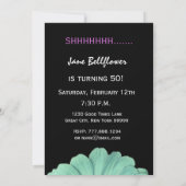 サプライズ50番目の誕生日ターコイズとパープルデイジー 招待状 (裏面)