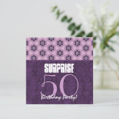 サプライズ50誕生日紫フローラテンプレートV1 招待状 (スタンド正面)