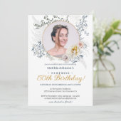 サプライズ50誕生日繊細なフローラバラ写真 招待状 (スタンド正面)