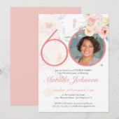 サプライズ60歳誕生日 ピンクの花 カスタムフォト 招待状 (正面/裏面)