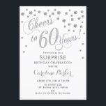 サプライズ60th誕生日パーティー – シルバーホワイト 招待状<br><div class="desc">驚きの60th誕生日パーティー招エレガント待デザインとフェイクグリッター銀と白。機能スクリプトフォントと紙吹雪。応援60年！メッセージもしメッセージの年齢がカスタム必要だ。</div>