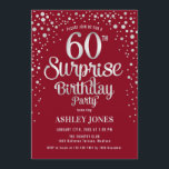 サプライズ60th誕生日パーティー – シルバー&レッド 招待状<br><div class="desc">650th Birthday Party Invitation（誕生日パーティーの招待）エレガントデザインは濃い赤とグリッター銀フェイクを含む。スクリプトスタイリッシュのフォントと紙吹雪の機能。メッセージもしメッセージはカスタム年齢。</div>