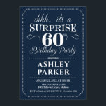 サプライズ60th誕生日パーティー – ネイビーホワイト 招待状<br><div class="desc">60th Birthday Partyへの招待。ネイビーシンプルブルーとホワイトのデザインクラスの上品。機能スクエレガントリプトフォント男性または女性のための驚きの日のお祝い。どんなカスタマイズ年にも入る事ができる！</div>