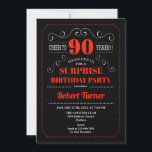 サプライズ90誕生日招待状 – 黒い赤 招待状<br><div class="desc">サプライズ90th誕生日パーティーの招男性へ待または女性。レトエレガントロデザインブラックとレッドのタイポグラフィスクリプトフォント。応援90年！任意のカスタマイズ年齢にすることができる。マイルストーンアダルトスタイリッシュデイサプライズお祝いに最適</div>