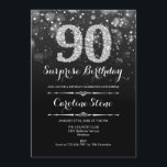 サプライズ90誕生日 – ブラックシルバー 招待状<br><div class="desc">サプライズ90th誕生日招待状。エレガント白黒銀フェイクグリッターデザイン。大人の誕生日。ダイヤモンドとスクリプトフォントを特徴とする男性または女性の日招待状。誕生日パーティスタイリッシュに最適。メッセージもしの詳細なカスタマイズが必要。</div>