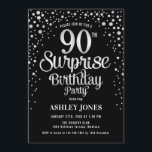サプライズ90thバースデーパーティー – シルバー&ブラック 招待状<br><div class="desc">90th Birthday Party Invitation（誕生日パーティーへの招待）エレガントデザインは黒とグリッター銀でフェイクす。スクリプトスタイリッシュのフォントと紙吹雪の機能。メッセージもしメッセージはカスタム年齢。</div>