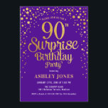 サプライズ90thバースデーパーティー – パープル&金ゴールド 招待状<br><div class="desc">90th Birthday Party Invitation（誕生日パーティーへの招待）紫エレガントと王室のグリッターのフェイク金ゴールドのデザイン。スクリプトスタイリッシュのフォントと紙吹雪の機能。メッセージもしメッセージはカスタム年齢。</div>