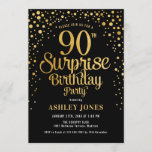 サプライズ90thバースデーパーティー – ブラック&金ゴールド 招待状<br><div class="desc">90th Birthday Party Invitation（誕生日パーティーへの招待）黒エレガント色のデザインとフェイクグリッター金ゴールド。スクリプトスタイリッシュのフォントと紙吹雪の機能。メッセージもしメッセージはカスタム年齢。</div>