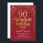 サプライズ90th誕生日パーティー – 赤と金ゴールド 招待状<br><div class="desc">90th Birthday Party Invitation（誕生日パーティーへの招待）暗エレガント赤のデザインとフェイクグリッター金ゴールド。スクリプトスタイリッシュのフォントと紙吹雪の機能。メッセージもしメッセージはカスタム年齢。</div>