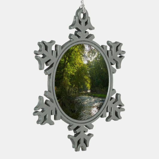 サベージパークのリトルパトゥキシェント川 スノーフレークピューターオーナメント (左)