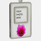 サボテンの花(とげのある梨)ワイルドフラワー シルバープレートフレームオーナメント (右)