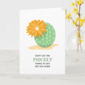 サボテンの花 – とげのある物引用文 カード (黄色い花)