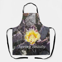 サボテンの黄色い花の春