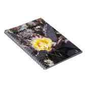 サボテンの黄色い花の春 ノートブック (右側)