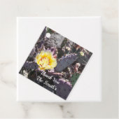 サボテンの黄色い花の春 フェイバータグ (インサイチュ)