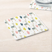 サボテン及びラマパターン スクエアペーパーコースター (アングル)