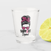 サポート分乱雑Bunピンクの戦士の乳がん ショットグラス (正面)