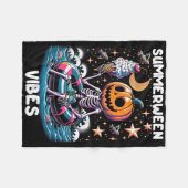 サマーウィーンサマーハロウィンおもしろいスケルトンアイスクル フリースブランケット (正面(横))