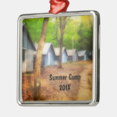 サマーキャンプキャビンズ メタルオーナメント (左)
