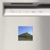 サマーズ州グラストンベリーにあるセント・マイケルの礼拝堂と岩山 マグネット (インサイチュ (食洗機))