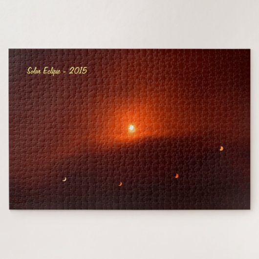 サマーセ太陽のット上空の日食、2015年。 ジグソーパズル (横)