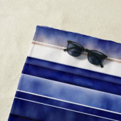 サマーネイビーブルーモダンボートストライプコレクション ビーチタオル (インサイチュ)