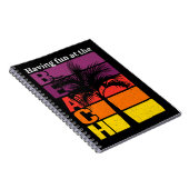 サマーバケーションおもしろいを持つビーチレトロ ノートブック (右側)