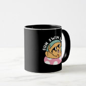 サマービーブスドッグ – サングラスと浮き子犬 マグカップ (正面右)