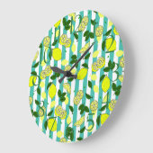 サマーフルーツイエローレモンonブルーストライプズ ラージ壁時計 (傾斜)