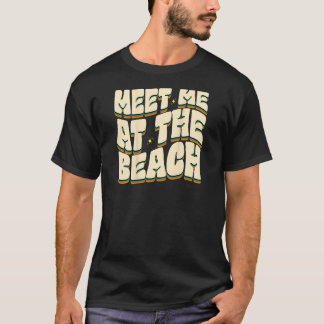 サマーホリデーでビーチを迎える Tシャツ