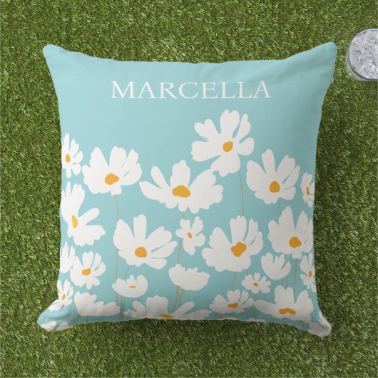 サマーホワイトコスモスフラワーズ名前をカスタムする アウトドアクッション (芝生)