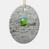 サマー失ったビーチの砂にグリーンバケット セラミックオーナメント (右)
