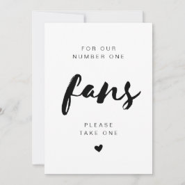 サミミニマルミがファンのサインを結婚取る 招待状