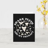 サメおもしろいの歯は私のセラピー動物化石Hun カード (黄色い花)