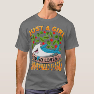 サメおもしろい好きハマーヘッドを愛する少女たち Tシャツ