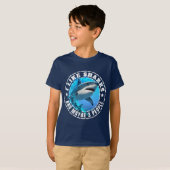 サメが好きかも+ひょっとしたら3人 Tシャツ (正面フル)