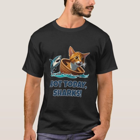 サメじゃない日 ねこ ボート から の 脱出 冗談 Tシャツ (正面)