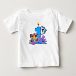 サメと宝箱の海洋テーマの1歳の誕生日 ベビーTシャツ